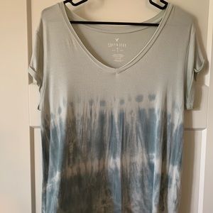 Tee